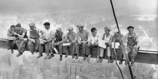 Lunch atop a Skyscraper
